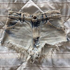 Vintage Levi’s Orange Tab Cut Off Denim Shorts Acid Wash XXS 22-23 Waist